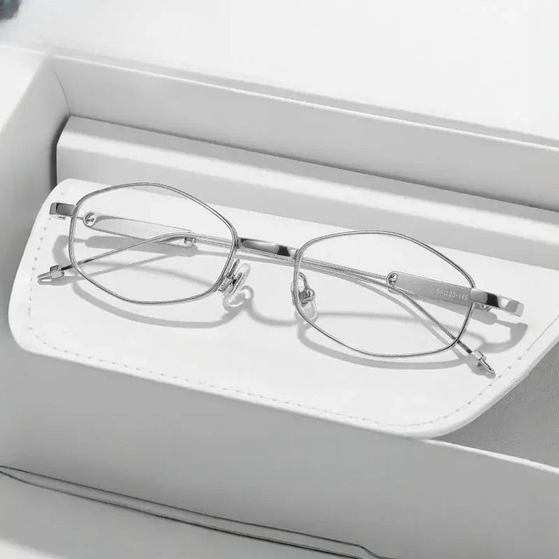 Unisex Oval Full Rim Titanium Prescription Glasses 778218 — view 1 | Rx Spectacle