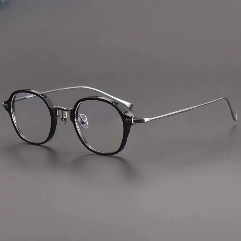 Unisex Oval Full Rim Titanium Prescription Glasses 624183 — view 4 | Rx Spectacle