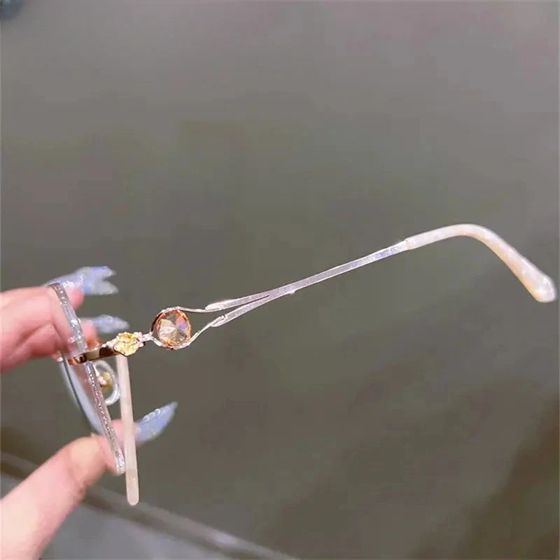 Women's Round Rimless Titanium Flat Top Prescription Glasses 88301 — view 4 | Rx Spectacle