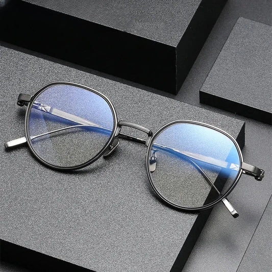 Unisex Round Full Rim Titanium Flat Top Prescription Glasses 581161 — view 1 | Rx Spectacle