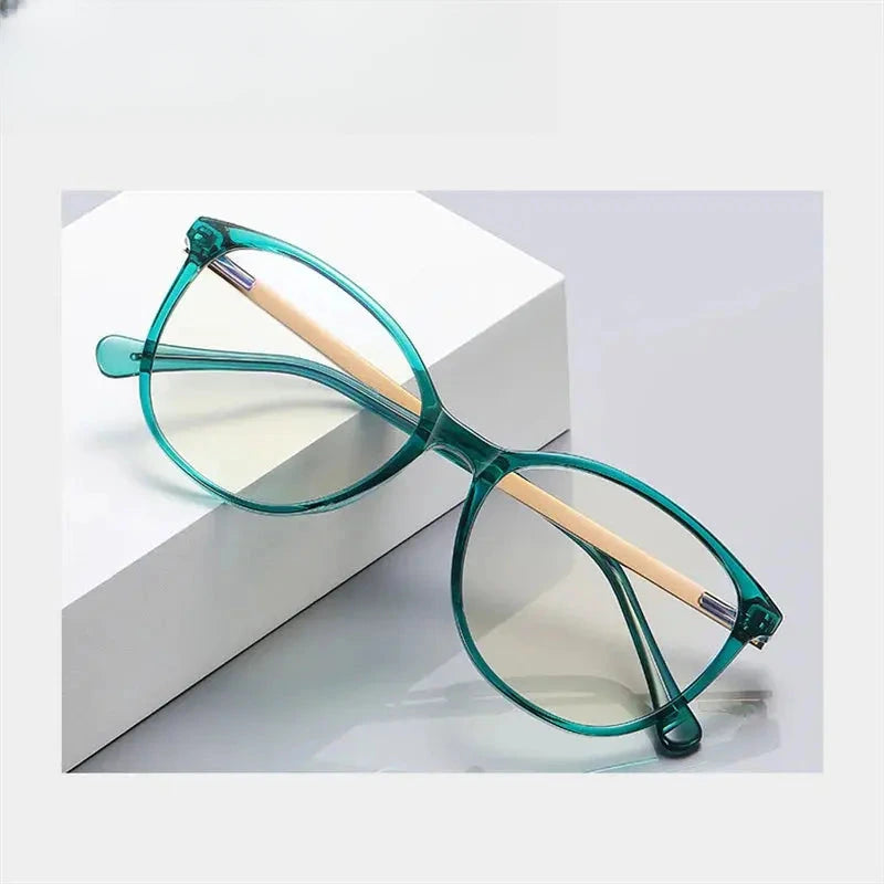 Women's Round Full Rim Titanium Prescription Glasses 205644 — view 2 | Rx Spectacle