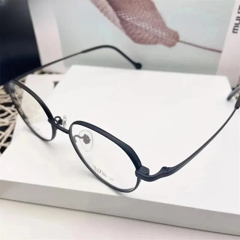 Unisex Round Full Rim Titanium Prescription Glasses 5050 — view 3 | Rx Spectacle
