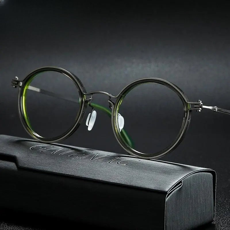 Unisex Round Full Rim Titanium Prescription Glasses Gxyj639 — view 3 | Rx Spectacle