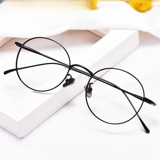 Unisex Round Full Rim Titanium Prescription Glasses 3216 — view 1 | Rx Spectacle