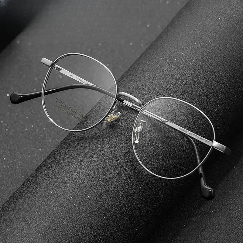 Women's Oval Full Rim Titanium Prescription Glasses 39337 — view 1 | Rx Spectacle