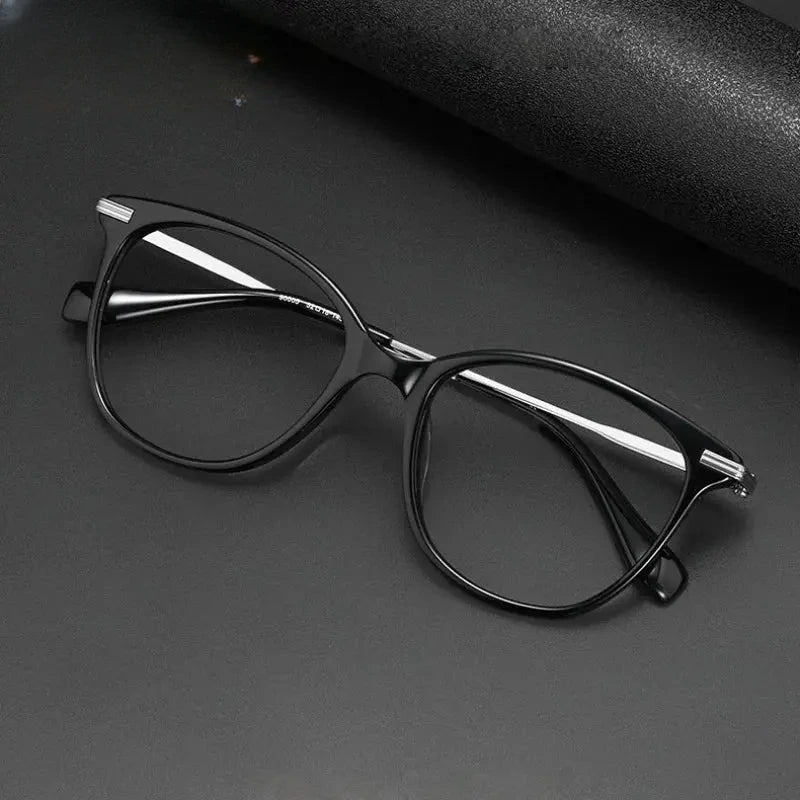 Women's Square Full Rim Titanium Prescription Glasses 870005 — view 1 | Rx Spectacle