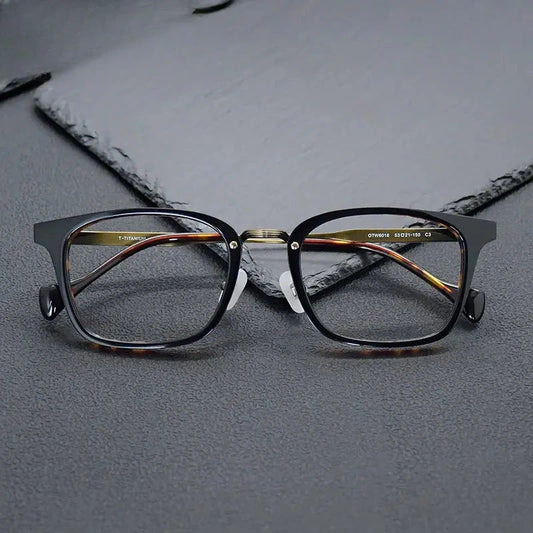 Unisex Square Full Rim Titanium Oversized Prescription Glasses 926016 — view 1 | Rx Spectacle