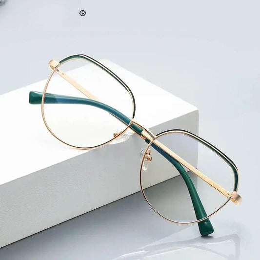 Unisex Round Full Rim Titanium Flat Top Reading Glasses 3098 — view 1 | Rx Spectacle