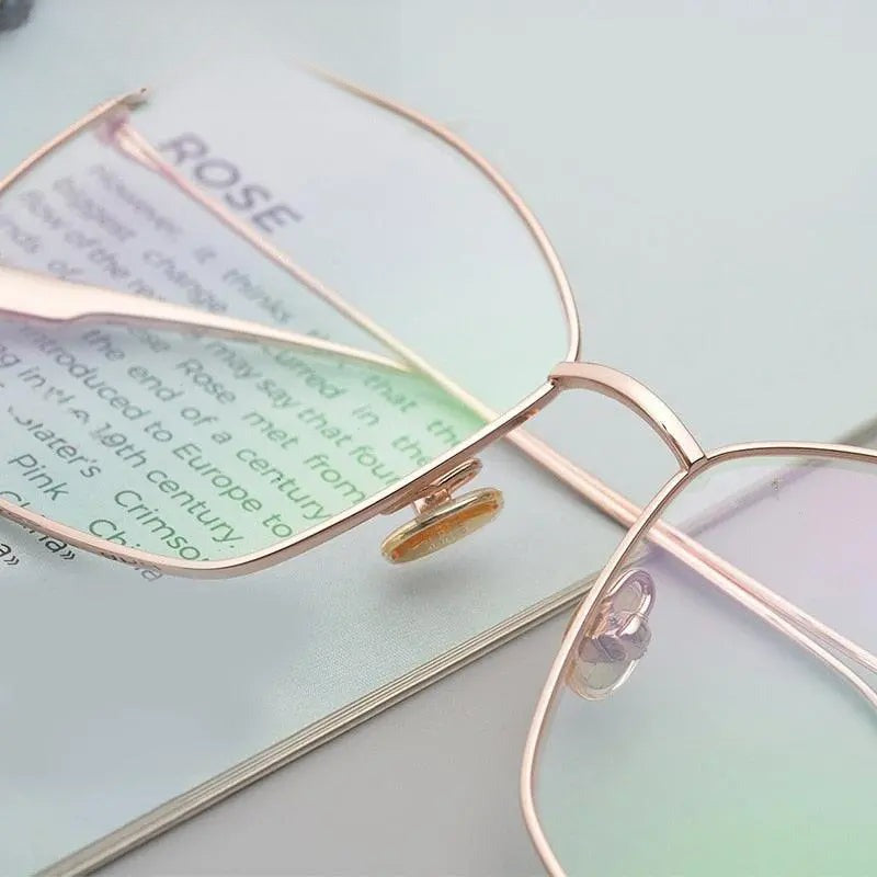 Women's Irregular Full Rim Titanium Prescription Glasses 8302 — view 8 | Rx Spectacle