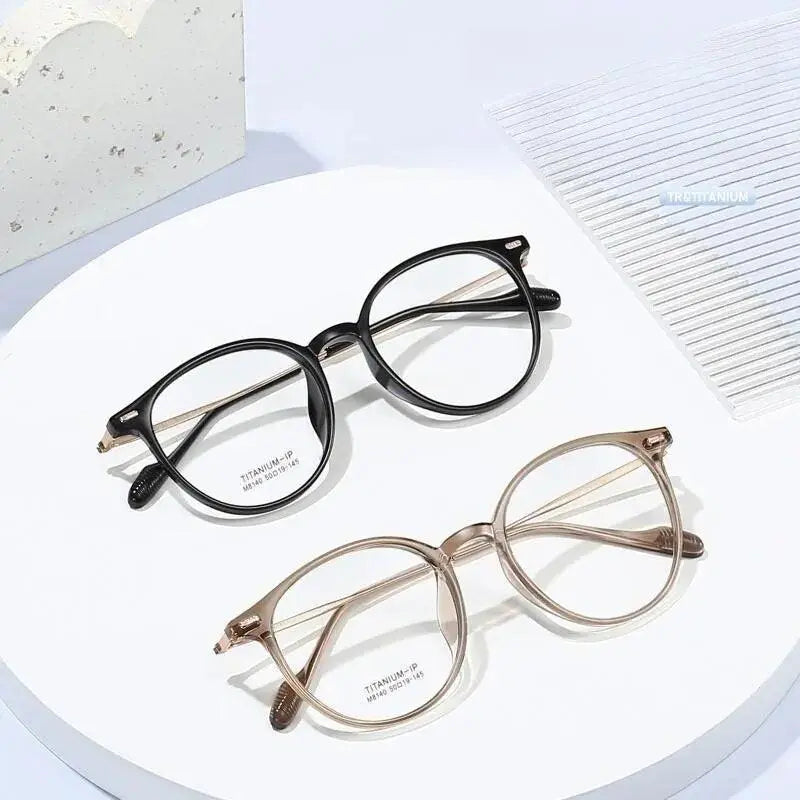 Men's Round Full Rim Titanium Prescription Glasses M8140 — view 4 | Rx Spectacle