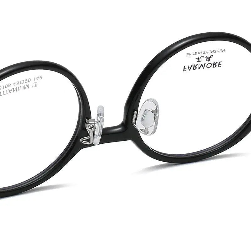 Unisex Round Full Rim Titanium Prescription Glasses S3108 — view 5 | Rx Spectacle