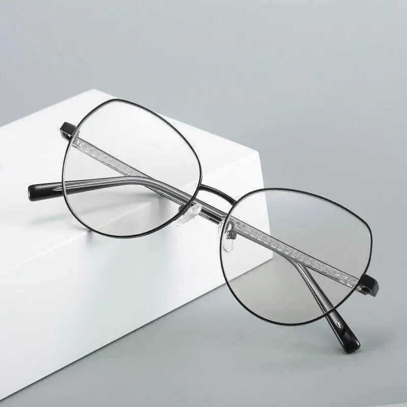 Women's Cat Eye Full Rim Alloy Prescription Glasses 3001 — view 1 | Rx Spectacle