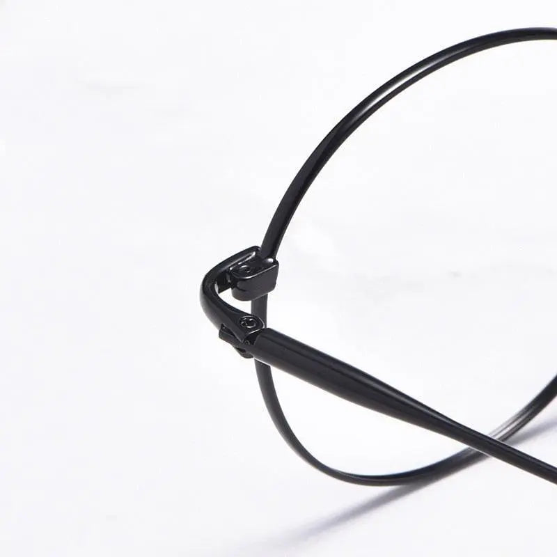 Unisex Round Full Rim Titanium Prescription Glasses 3216 — view 4 | Rx Spectacle