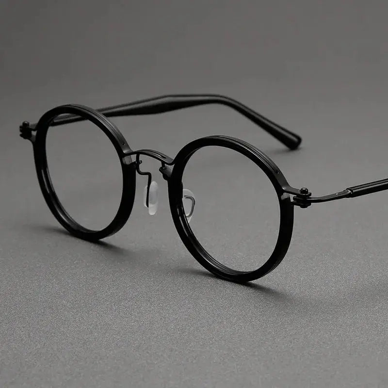 Unisex Round Full Rim Titanium Oversized Prescription Glasses 635862 — view 4 | Rx Spectacle