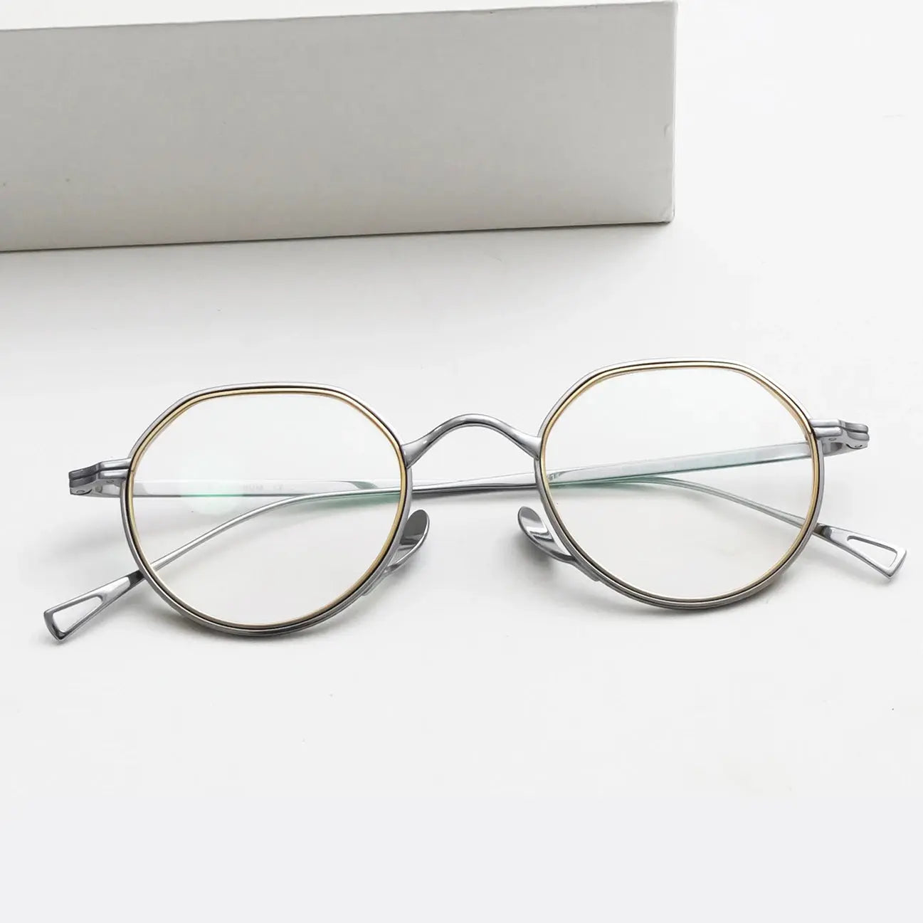 Women's Round Full Rim Titanium Flat Top Prescription Glasses 361221 — view 3 | Rx Spectacle