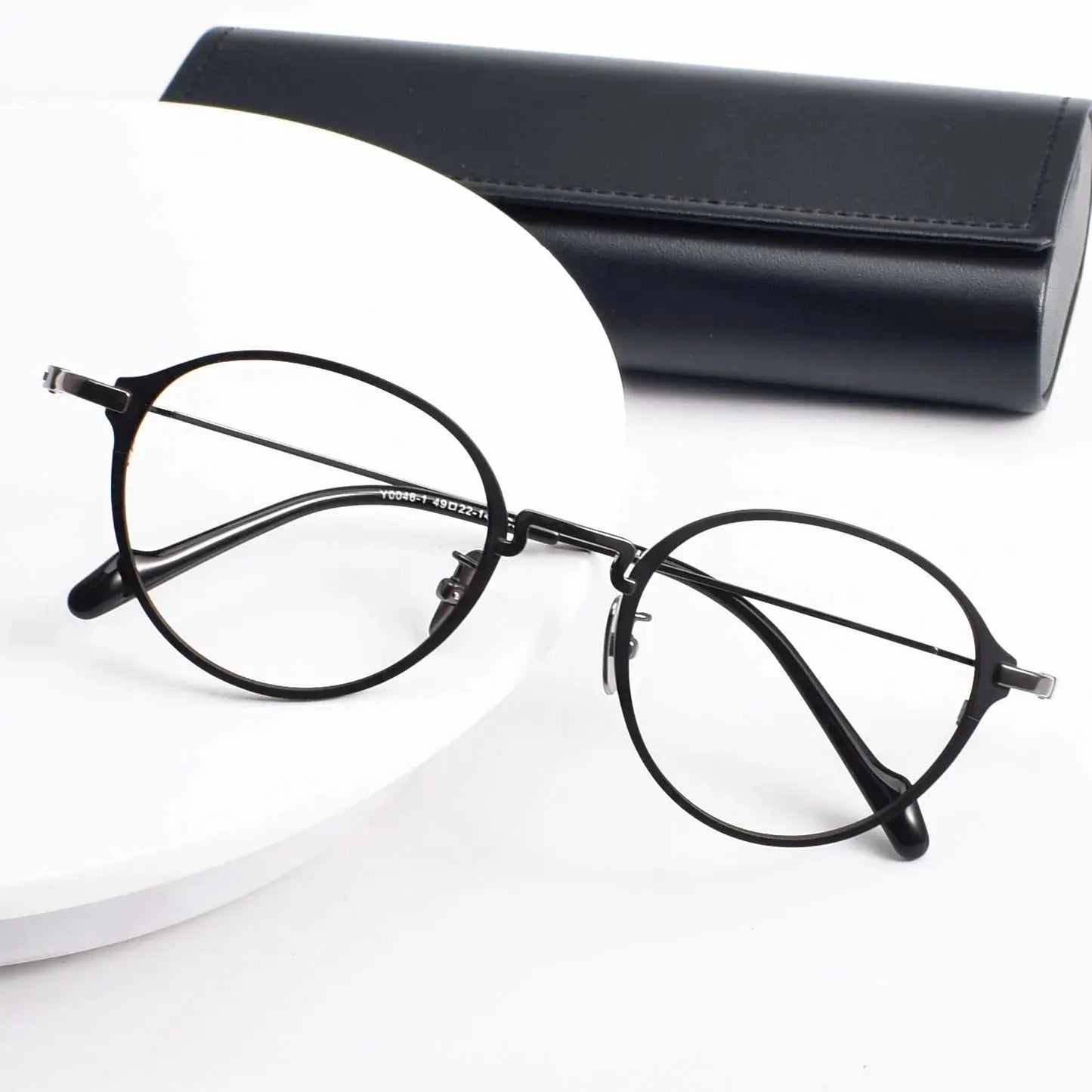 Unisex Oval Full Rim Titanium Prescription Glasses 60046 — view 1 | Rx Spectacle