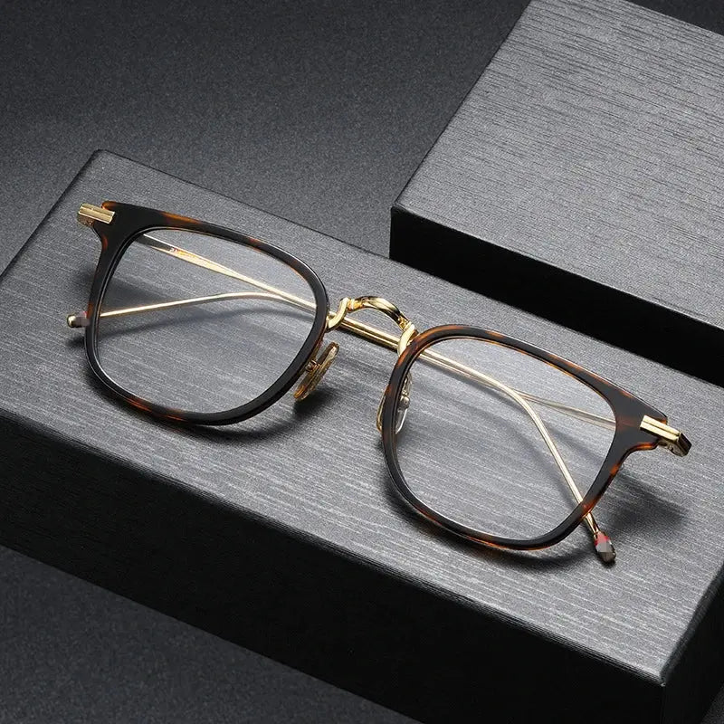 Unisex Square Full Rim Titanium Oversized Prescription Glasses 396905 — view 1 | Rx Spectacle