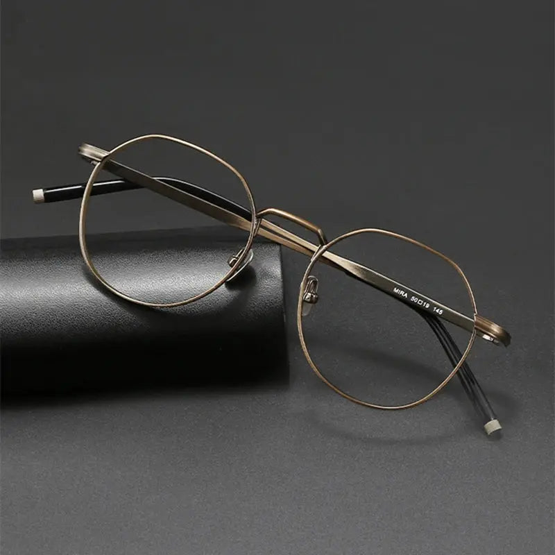 Unisex Round Full Rim Titanium Prescription Glasses M137 — view 3 | Rx Spectacle