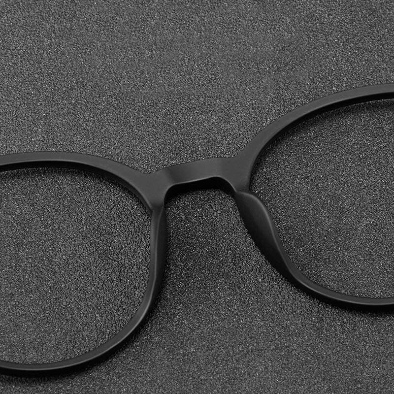 Unisex Round Full Rim Titanium Prescription Glasses 3050 — view 2 | Rx Spectacle