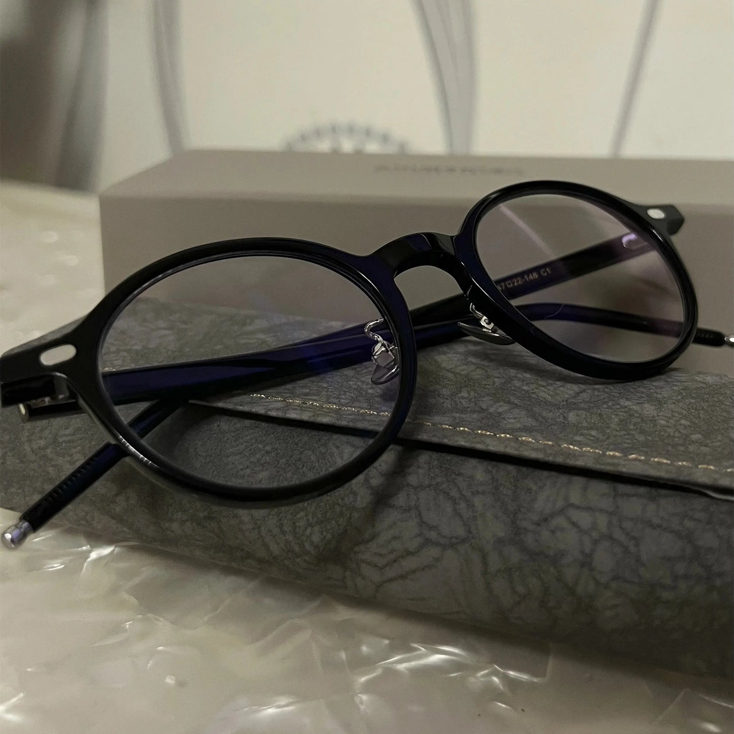 Unisex Round Full Rim Acetate Prescription Glasses 772215 — view 1 | Rx Spectacle