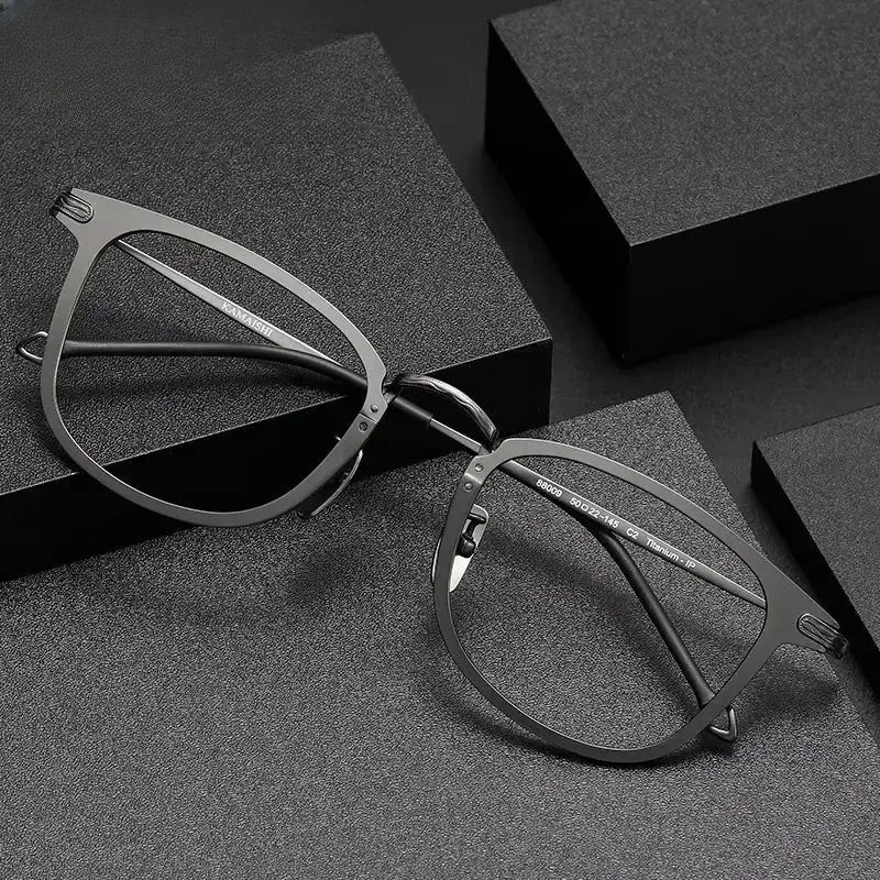 Unisex Round Full Rim Titanium Oversized Prescription Glasses 388009 — view 1 | Rx Spectacle