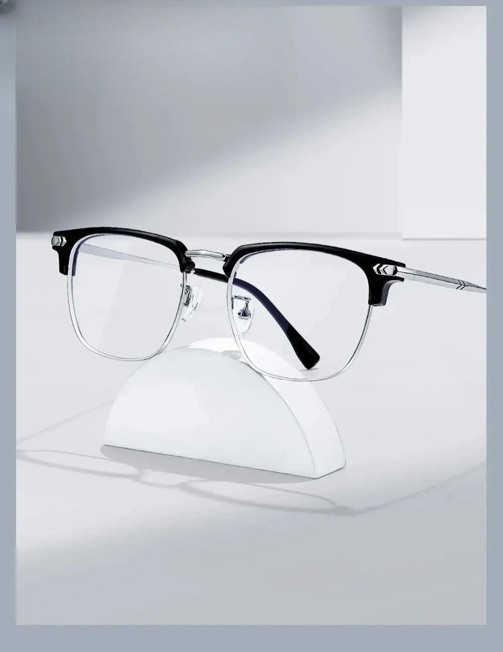 Unisex Square Full Rim Titanium Prescription Glasses 122601 — view 1 | Rx Spectacle