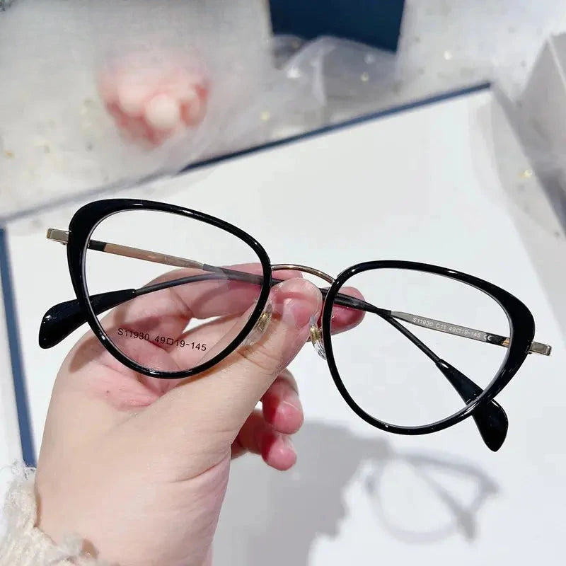 Women's Cat Eye Full Rim Titanium Prescription Glasses 119304 — view 4 | Rx Spectacle
