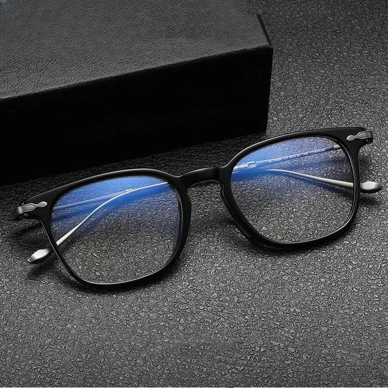 Unisex Square Full Rim Titanium Prescription Glasses 695888 — view 1 | Rx Spectacle