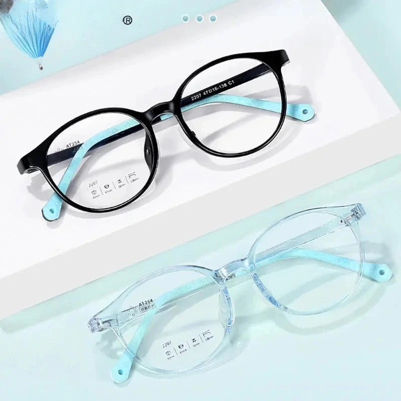 Unisex Round Full Rim Titanium Prescription Glasses 42207 — view 1 | Rx Spectacle