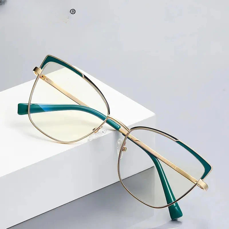 Women's Cat Eye Full Rim Alloy Reading Glasses 3104 — view 1 | Rx Spectacle