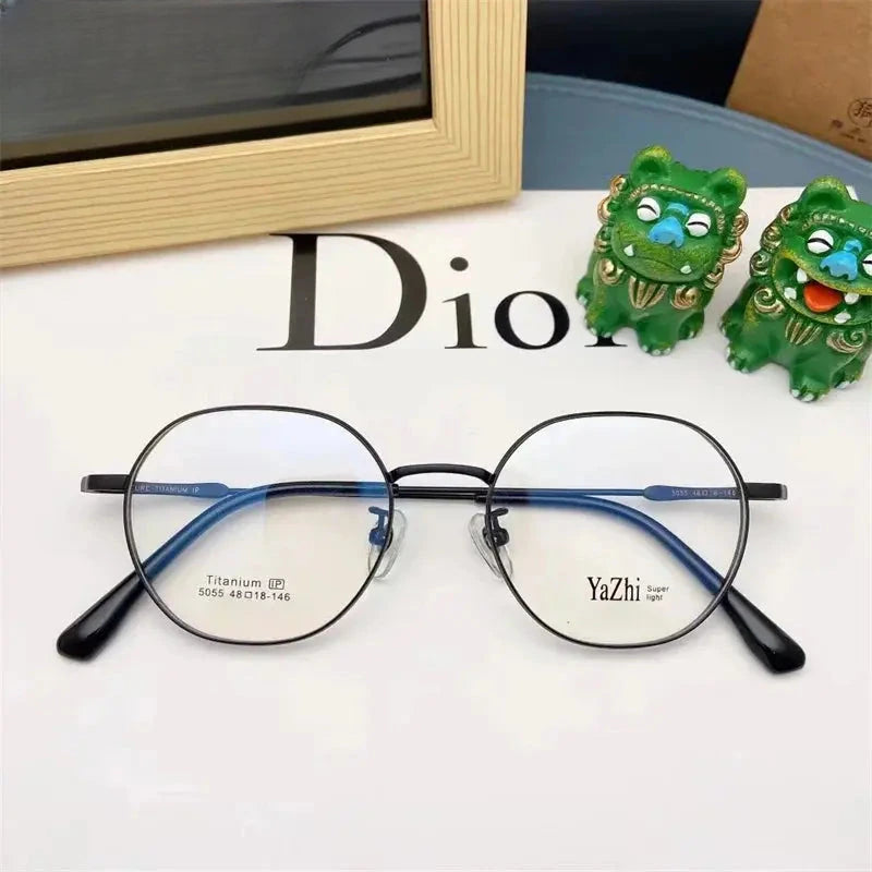 Unisex Oval Full Rim Titanium Prescription Glasses 505576 — view 3 | Rx Spectacle