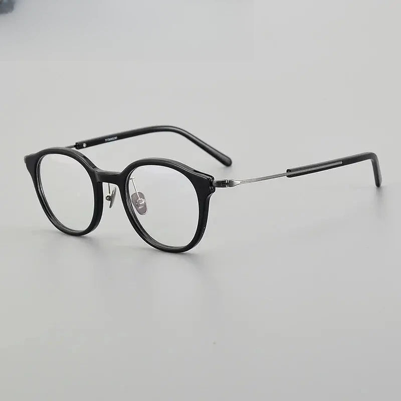 Unisex Round Full Rim Titanium Prescription Glasses 611013 — view 4 | Rx Spectacle