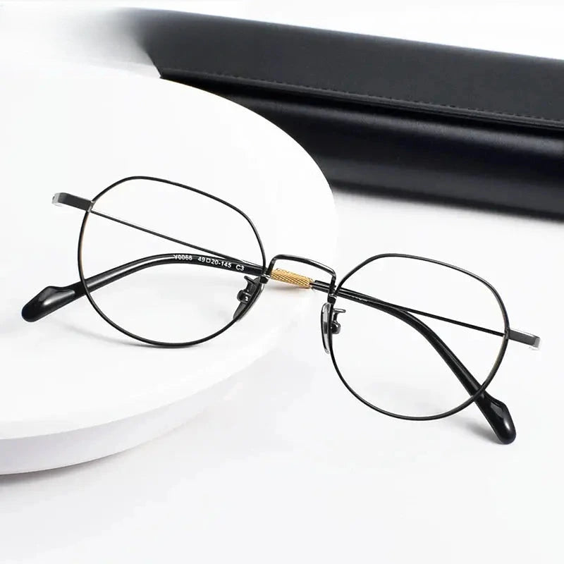 Women's Round Full Rim Titanium Flat Top Prescription Glasses 880066 — view 1 | Rx Spectacle